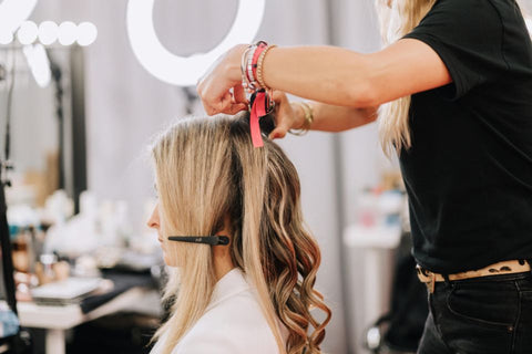 Cómo quitar extensiones de queratina de forma segura
